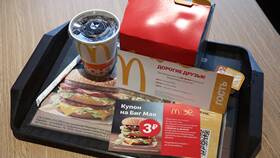 Чем опасна и вредна еда из McDonald's